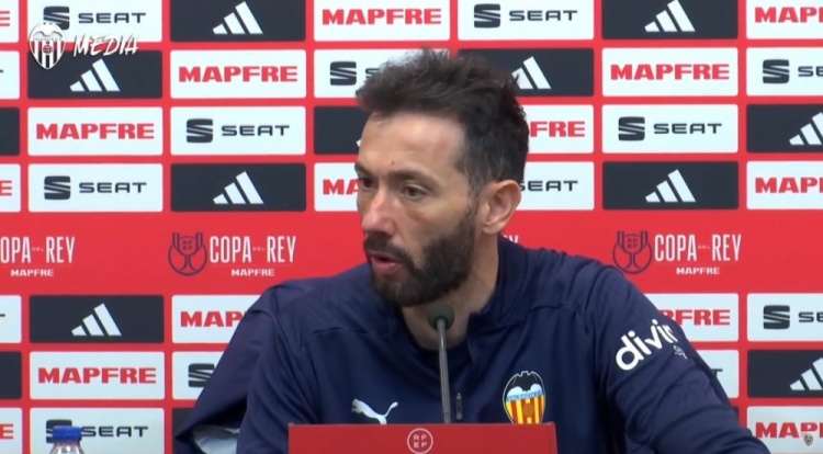 ?瓦伦主帅赛前称已吸取1-7输巴萨的教训,结果球队依旧0-5惨败